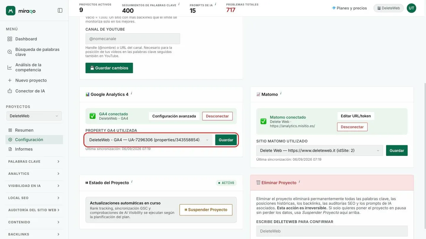 Las tarjetas Google Analytics 4 y Matomo tras la autenticación, a la espera de la elección: el desplegable Property GA4 utilizada con el botón Guardar está resaltado