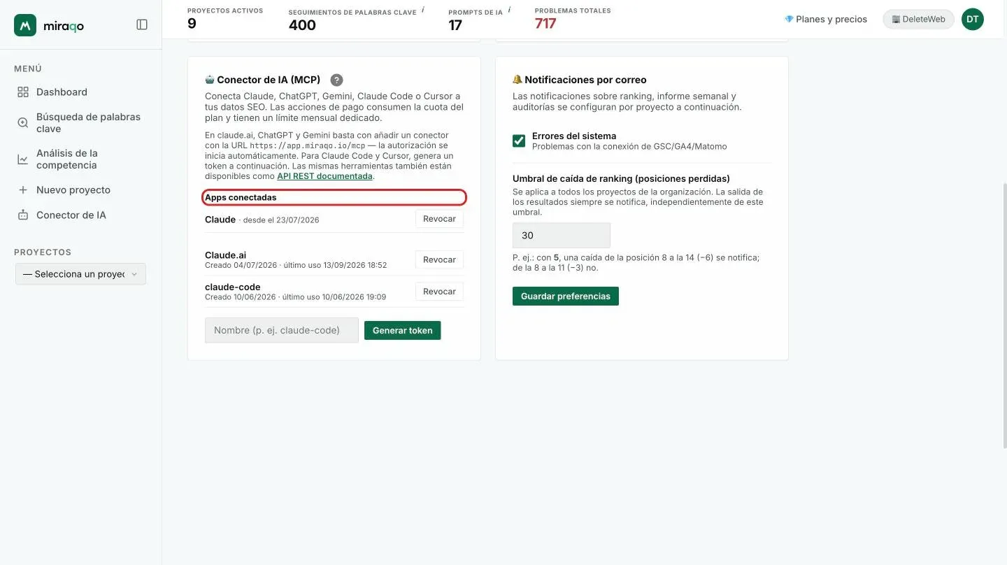 La sección Apps conectadas de la tarjeta Conector de IA, resaltada: la fila de la app Claude con la fecha de conexión y el botón Revocar; debajo, la lista de tokens personales